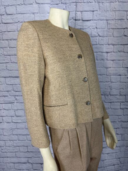 VINTAGE SALVATORE FERRAGAMO Wool & Alpace blend three piece suit in tan size s-m - Picture 8 of 15